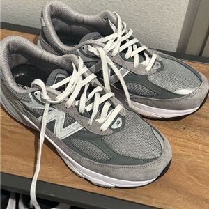 New Balance 990 V6 Men’s 4E 10.5 Castle Gray and White Shoes